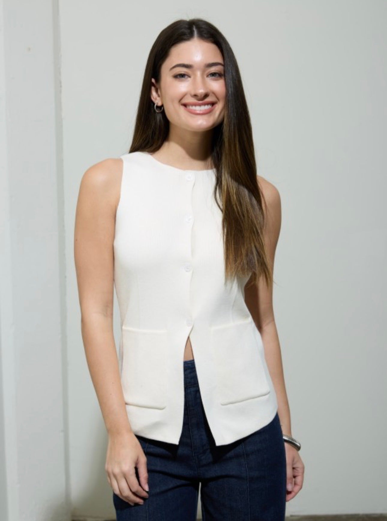 Round Neck Button Down Sleeveless Knit Vest